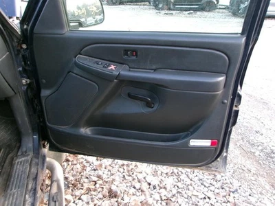 Used Front Right Door Interior Trim Panel fits: 2006 Chevrolet Silverado 1500 pi Foto 1 de 4