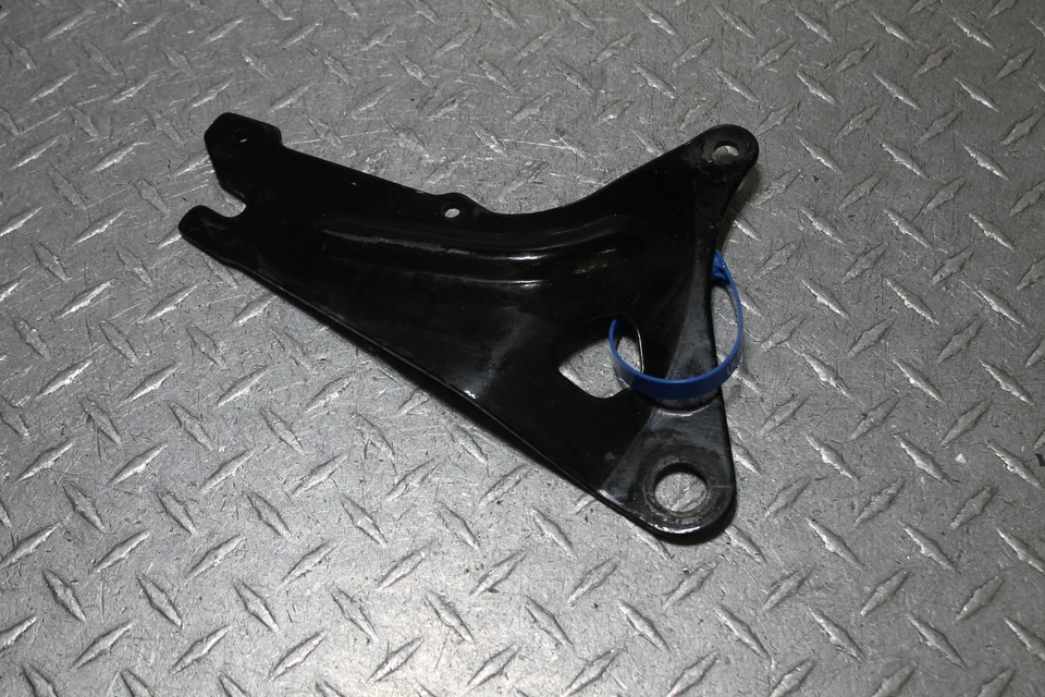 1980 YAMAHA XS850S SPECIAL REAR BACK CALIPER BRACKET Foto 1 de 4