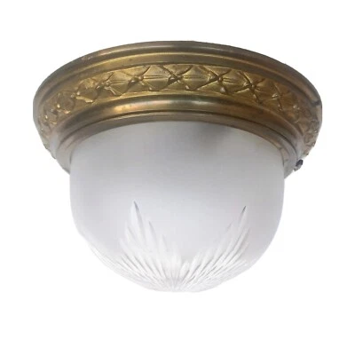 SUPERBE PLAFONNIER LUSTRE EN VERRE TAILLE ET MONTURE EN BRONZE STYLE LOUIS XVI  - Photo 1/4