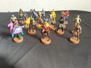 PRESTIGE KONVOLUT 17 FIGUREN STEMPEL FORTNITE Sehr guter Zustand Lieferung angeboten!!!!!!! - Bild 1 von 10