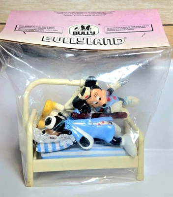 Goofy/Minnie/Mickey Hospital Set Bullyland - Nuevo en bolsa pero necesita limpieza Foto 1 de 4