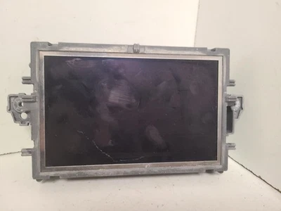 Pantalla de infoentretenimiento central delantera usada se adapta a: Mercedes-benz Mercedes cls-cla 2012 Foto 1 de 4