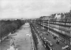 Postcard Paris France Rue de Rivoli and Tuileries Garden RPPC - Picture 1 of 2