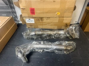 Collettore scarico sinistro e destro Lexus LX470 TOYOTA LANDCRUISER AMAZON 4.7 2UZFE - Foto 1 di 3