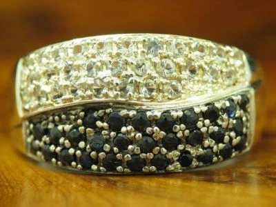 925 Argento Sterling Anello Con Spinello Ricoperto / Vero Argento / 6,0g / Rg 66 - Immagine 1 di 4