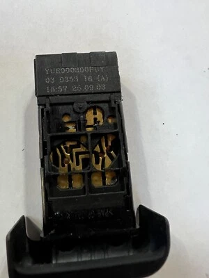 Interruptor botón antiniebla delantero Land Rover Discovery 2 TD5 1998-2004 ♻️ Foto 1 de 4