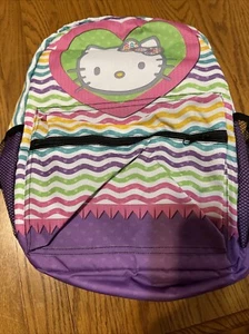 Mochila Hello Kitty tamaño mediano nueva en caja - Imagen 1 de 4