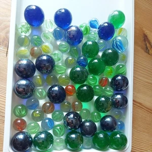 vintage 80's? Marbles Used In Various Sizes And Colours swirls solid games - Picture 1 of 9
