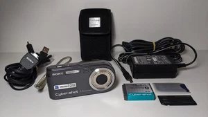 SONY Cyber-shot DSC P200 Digital Compact - Bild 1 von 16