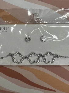 NEW “MINT” Rhinestone Studs & Flower Rhinestone Necklace Combo - Picture 1 of 2