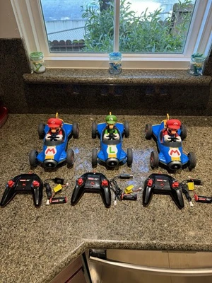 Coches de radiocontrol Nintendo Mario Kart Carrera Mach 8 2016 probados funcionando en muy buen estado todo incluido  Foto 1 de 4