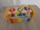 Hape Spielzeug Musikinstrument mit Hammer