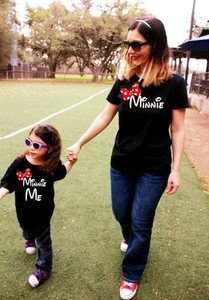 Mama und ich Minnie und Minnie Me Disney Urlaub Shirt Kombi Set Geschenk für Mama - Bild 1 von 2