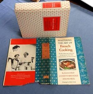 MASTERING THE ART OF FRENCH COOKING BY JULIA CHILD 1966 HC/DJ - Picture 1 of 7