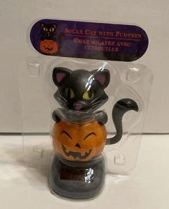 Solar-Powered-Dancing-Bobble-Head-Black-Cat-In-Pumpkin-with-Moving-Tail - Picture 1 of 1