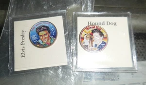 VINTAGE 2 ELVIS PRESLEY FIGURINE COIN SET BEAUTIFUL HOUND DOG DESIGN NR - Picture 1 of 5