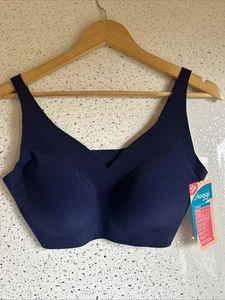 Sloggi ZERO Feel Soft Bra, Non Wired Soft Cup Hook & Eye Bra - Seamless Lingerie - Picture 1 of 8