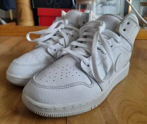 Entrenadores Nike Air Jordan 1 Mid Triple Blanco UK 5, EU 38 - Imagen 1 de 8