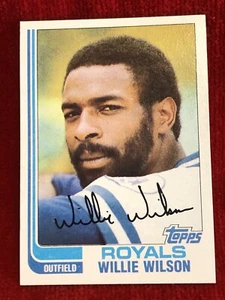 Willie Wilson 1982 Topps Outfield #230 Kansas City Royals MINT - Picture 1 of 2