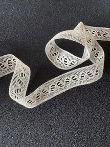 Easter Eggs - Vintage French Cotton Heirloom Insertion Lace Trim White 3/4" wide - Picture 1 of 3