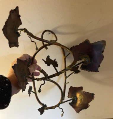 Soporte de vino firmado hecho por artista cobre metal antorcha corte hoja de uva montaje en pared Foto 1 de 4