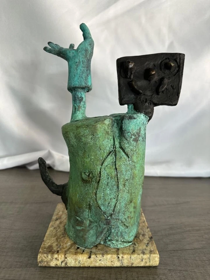 БРОНЗОВАЯ СКУЛЬПТУРА JOAN MIRO «HOMBRE PERSONAJE II» ПОДПИСАННАЯ И ПРОНУМЕРОВАННАЯ - Изображение 1 из 4