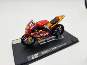 1/24 2005 Yamaha YZR-M1 - Toni Elias | Racing Bike Model - Picture 1 of 3