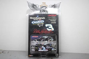2001 Dale Earnhardt GM Goodwrench Service Plus Oreo 1/64 Action NASCAR Diecast - Picture 1 of 1