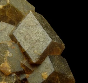 ANDRADITE var. TOPAZOLITE - big crystals ! USA Arizona Quartzite Mountain /pk868 - Picture 1 of 11