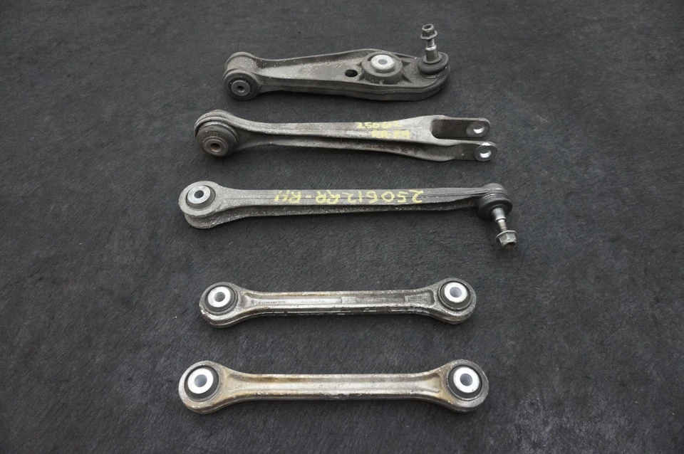 Комплект из 5 задних правых верхних и нижних рычагов управления 99733104504 Porsche 911 Turbo 996 01 - Изображение 1 из 4