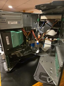 Dell Optiplex GX270 Windows XP 2003 Era Vintage PC - Picture 1 of 7