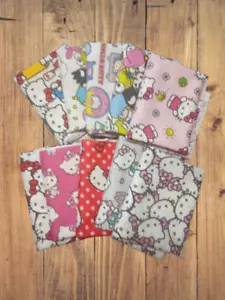10 Fat Quarters - Pacchetto assortito Hello Kitty Fat Quarter - Foto 1 di 2