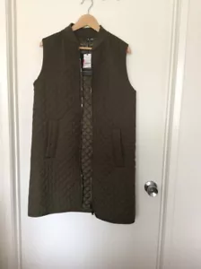 BERNARDO Quilted Zip Long Vest Olive Green Vest XS runs large NEW - Picture 1 of 2