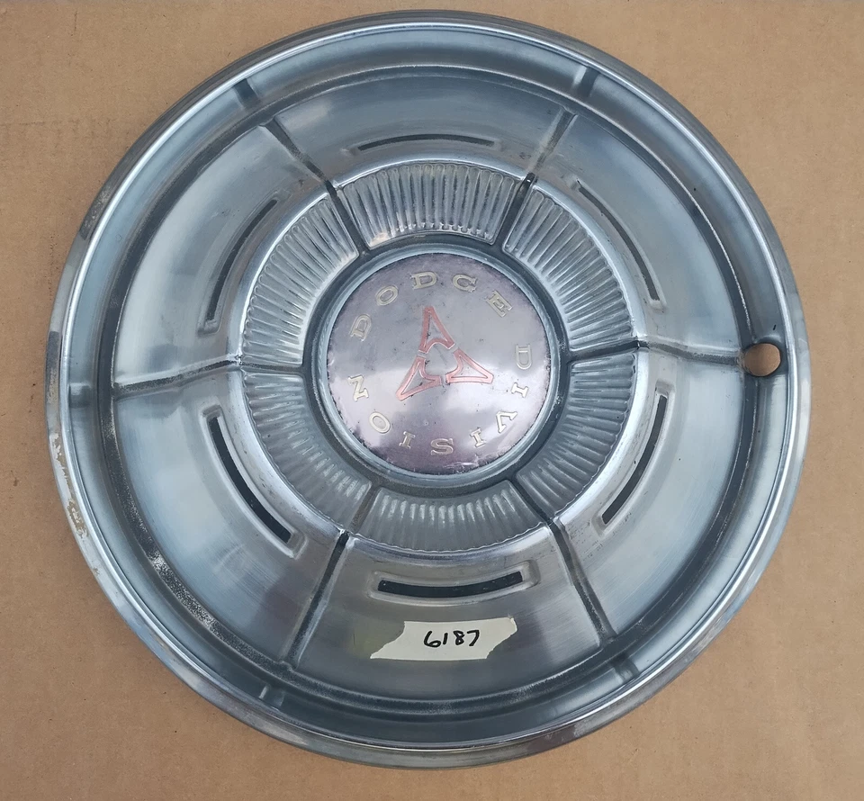 Dodge Dart Demon Challenger 1972 cubierta de rueda 14" Foto 1 de 1