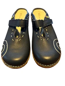 El Naturalista Yggdrasil Damen Clogs in Black - Bild 1 von 4