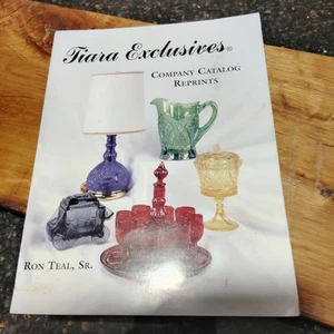 Tiara Exclusives Company Catalog Reprints PB Book Teal 2000 - Imagen 1 de 3