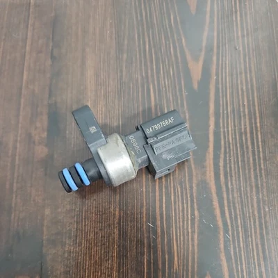 OEM DODGE JEEP RAM CHRYSLER SENSOR DE PRESIÓN TRANSDUCTOR GENUINO MOPAR 4799758AF Foto 1 de 4