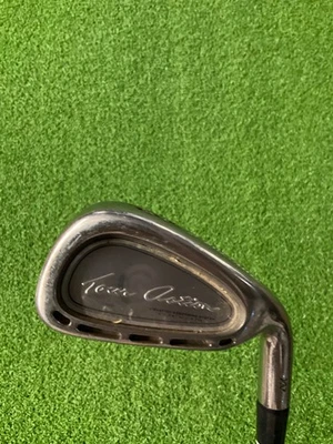 Cleveland Tour Action TA7 3 Iron Regular Steel Shaft Right Handed 39.5” - Image 1 of 4
