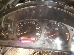 E36 Compact 316i Tacho Kombiinstrument 254179 - Bild 1 von 3