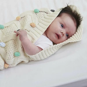 CHARLIE KIDS HONEYDEW POM-POM COZY SOFT THROW WRAP BABY BLANKET 76x100cm **NEW** - Picture 1 of 5