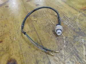 INTERRUPTOR VENTILADOR TEMPERATURA SUZUKI DRZ400 DRZ400S 2000-2004 - Imagen 1 de 4