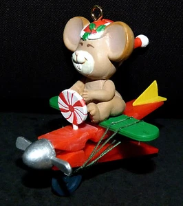 1990 ENESCO CHRISTMAS ORNAMENT ~ " FESTLICHER FLUG " ~ MAUS FLIEGENDES FLUGZEUG - Bild 1 von 12