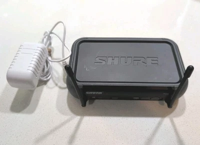 Shure PGX4 L5 Wireless Microphone Receiver 644–662 MHz UHF w/ Power Adapter - Image 1 of 4