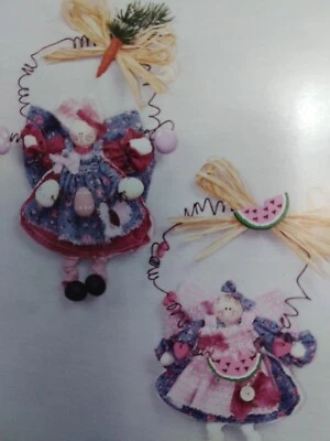 Bunny Doll Wire Wall Hangs 7" Wood Yarn Collectables 510 Craft Sewing Pattern UC - Image 1 of 4