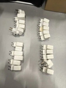 Lot of 20 Chargers: Apple & Various Brands - For Parts - Zdjęcie 1 z 10