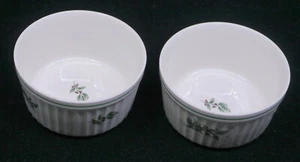 TWO (2) VINTAGE NIKKO CHRISTMASTIME HOLLY PATTERN RAMEKINS, CHRISTMAS - Picture 1 of 4