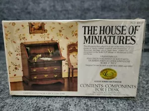 The House of Miniatures CHIPPENDALE DESK No. 40017 - Picture 1 of 5