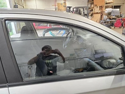 Passenger Right Front Door Glass Tinted Fits 04-11 AVEO 594264 - Image 1 of 4