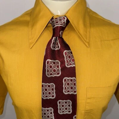 复古 60 年代 70 年代男式领带宽领带深红色几何迪斯科 Groovy 醋酸纤维人造丝 — 第 1/4 张图片