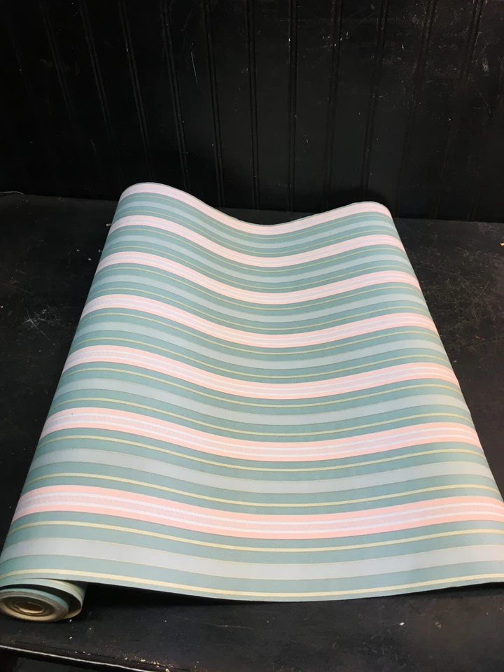 Vintage ROLL  1960s/1970s WALL Paper Pink  Teal Green  33ft  x 20in - Image 1 of 4